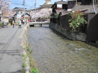 平安神宮方面へ