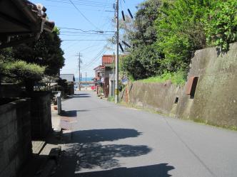 桑沢漁港入り口