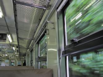津山線車内