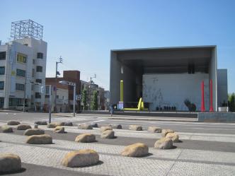 丸亀市猪熊弦一郎現代美術館