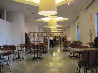 横浜美術館ショップ内部