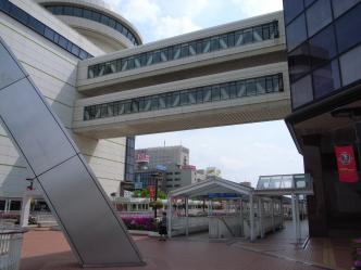 豊田市駅前