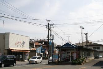 鴨川駅前