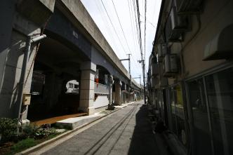 高架下スタジオ付近